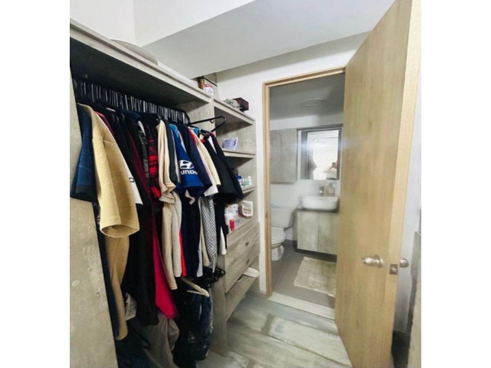HERMOSO.APARTAMENTO EN SABANETA LAS LOMITAS PISO ALTO LINDA VISTA — foto 5