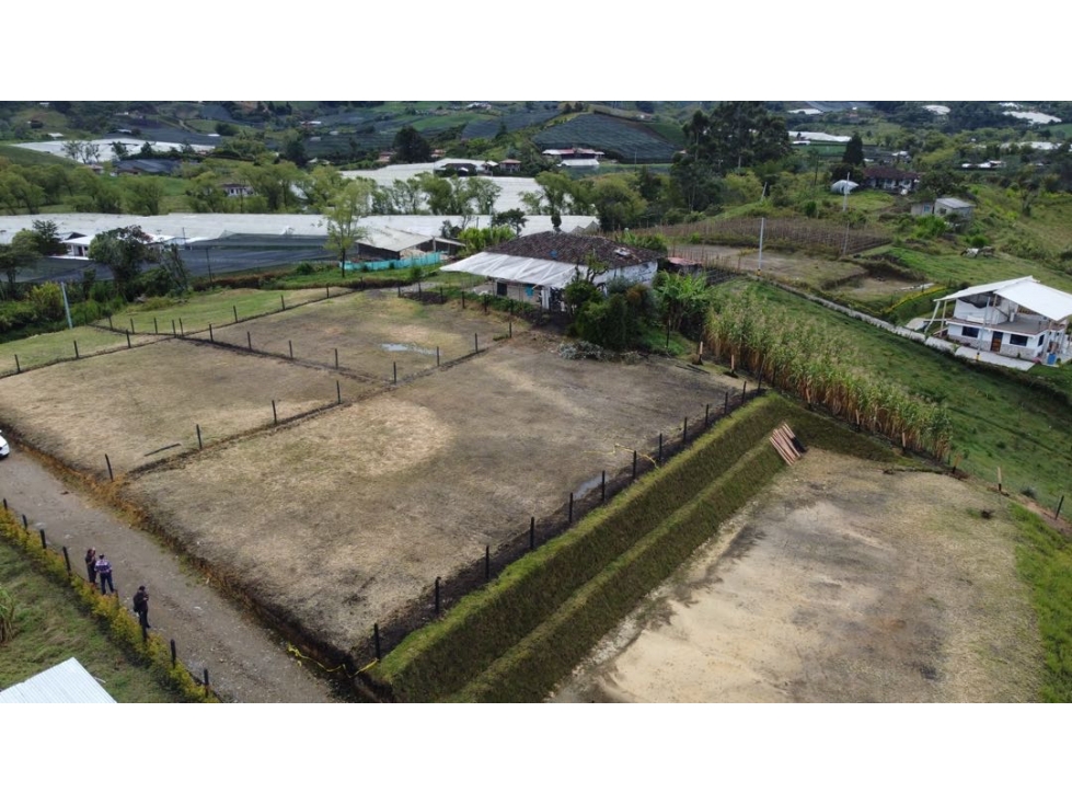 HERMOSOS LOTE EN VENTA EN PROINDIVISO CON EXCELENTE UBICACIÓN Y VISTA. — foto 2