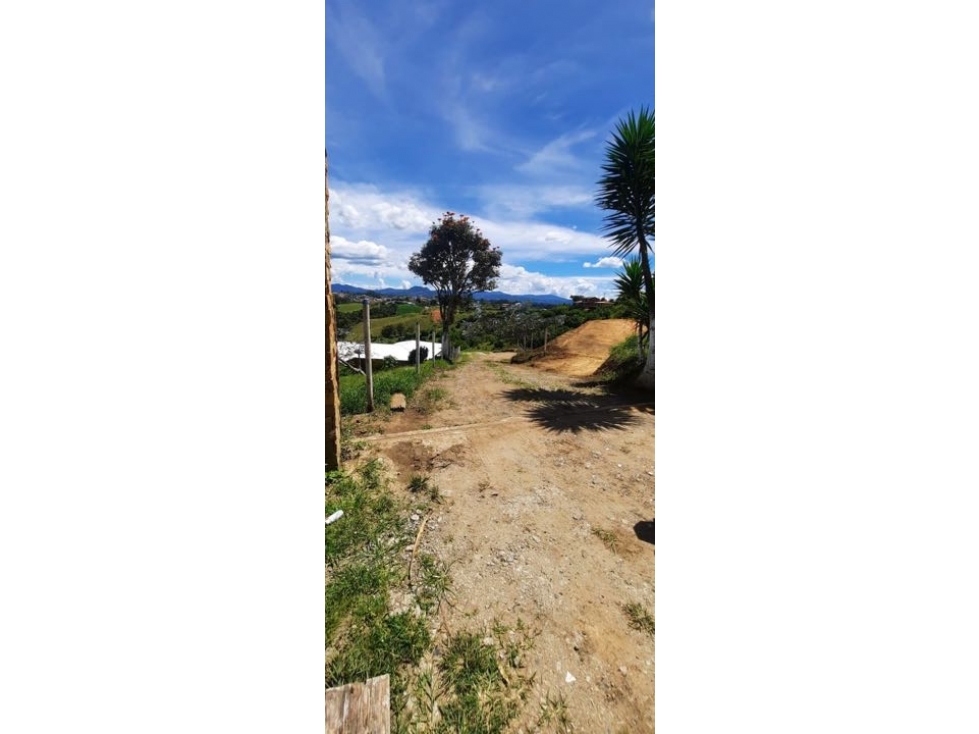 HERMOSOS LOTES EN PROINDIVISO EN VENTA CON LINDA VISTA Y UBICACIÓN — foto 2