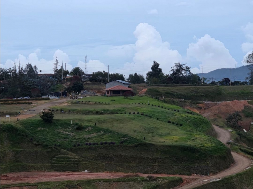 Hermosos lotes en unidad cerrada en Marinilla a 6 min de la autopista — foto 4