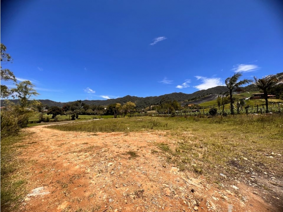 HERMOSOS LOTES EN VENTA CON EXCELENTE UBICACIÓN Y VECINDARIO -CARMEN V — foto 3