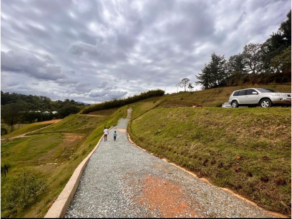 HERMOSOS LOTES EN VENTA EXCELENTE UBICACIÓN Y VECINDARIO - Oportunidad — foto 2