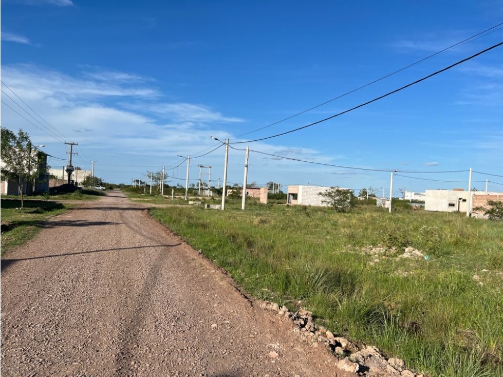 Ultimo Terreno Bº La Emilia Zona Norte - 6