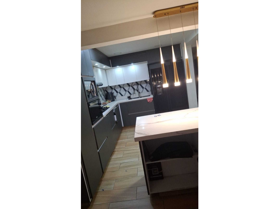 HERMOSA Y MODERNA CASA PISO1°-FRESCA-SAN JOAQUIN-$790MILLONES — foto 2