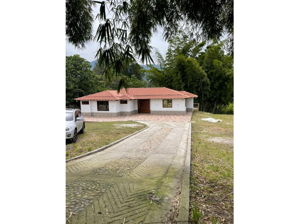 Hermosa casa campestre para estrenar sectorCanadá viaSan Antonio Ceja