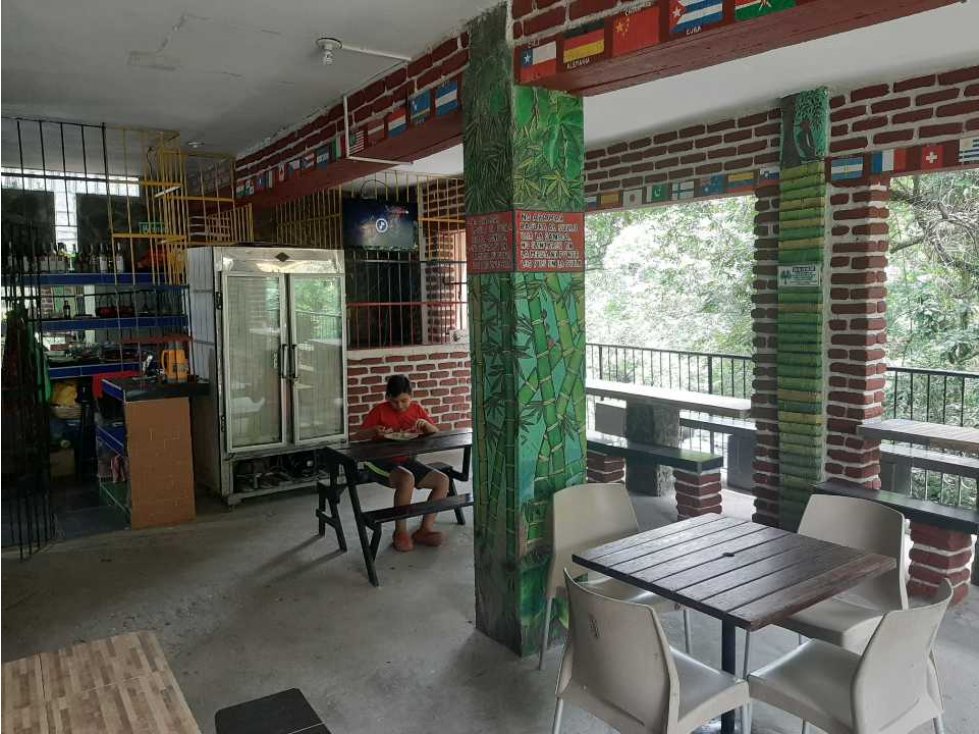 Hostal-restaurante-discotk de 3 pisos al lado de río, minca 011 - 2