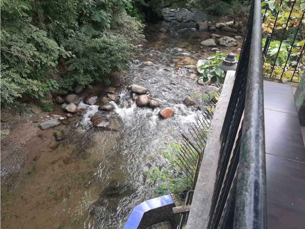 Hostal-restaurante-discotk de 3 pisos al lado de río, minca 011 - 4