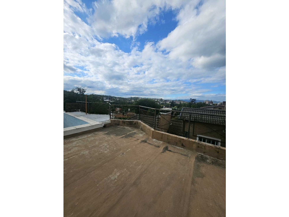 HOTEL EN VENTA EN EL MEJOR BARRIO DE VILLA CARLOS PAZExcelente ubicac - 6