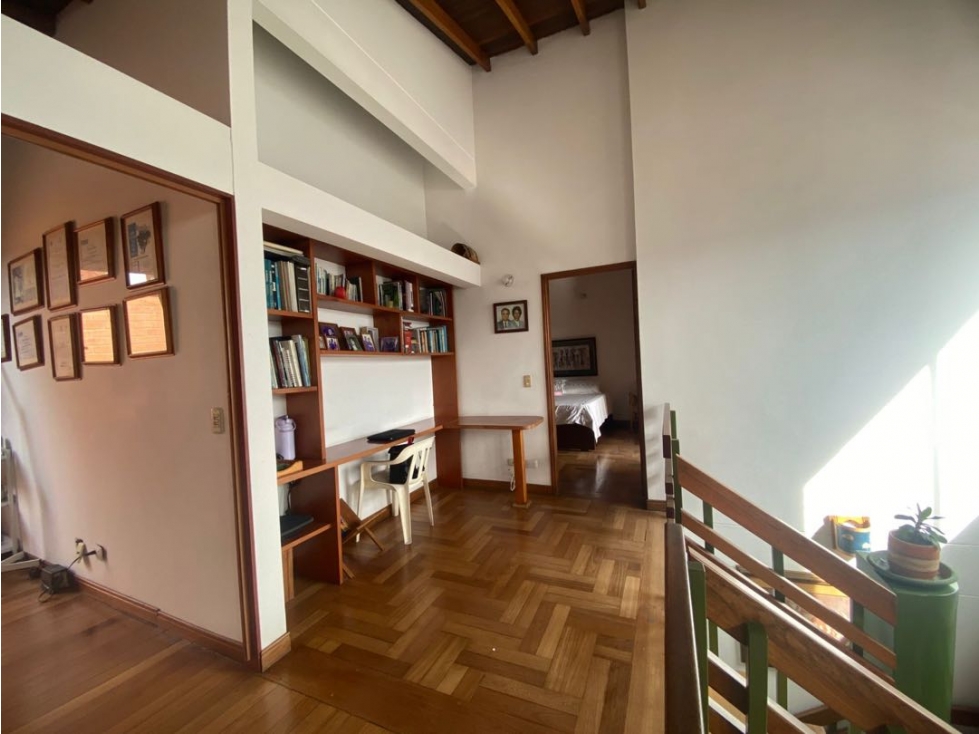 HREMOSO PENTHOUSE EN EL POBLADO LOMA DEL INDIO PISO ALTO LINDA VISTA — foto 6