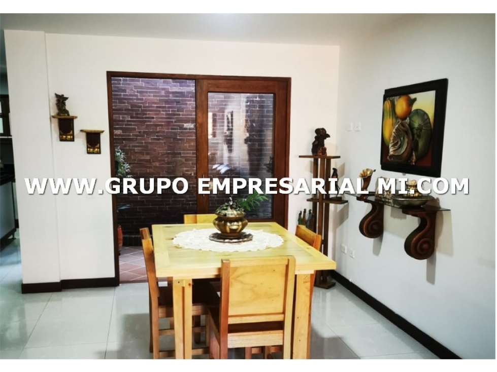 CASA UNIFAMILIAR EN VENTA - SECTOR SAN ANTONIO DE PEREIRA COD: 26067 - 4
