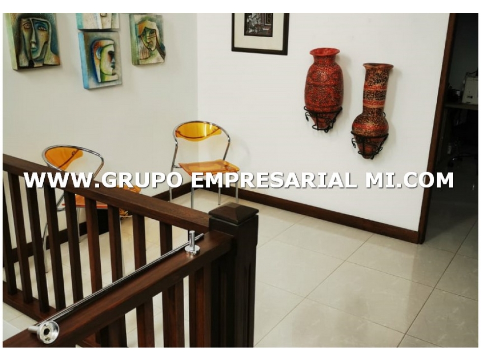 CASA UNIFAMILIAR EN VENTA - SECTOR SAN ANTONIO DE PEREIRA COD: 26067 - 6