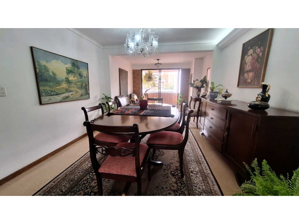 APTO PARA VENTA EN LAURELES - IGLESIA SANTA TERESITA, MEDELLIN