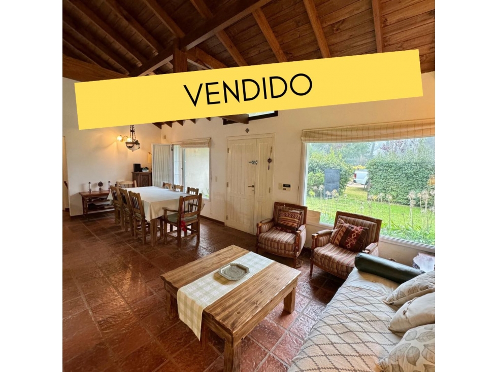 IMPECABLE CHALET 3 DORMITORIOS 2 BAÑOS EN UNA SOLA PLANTA