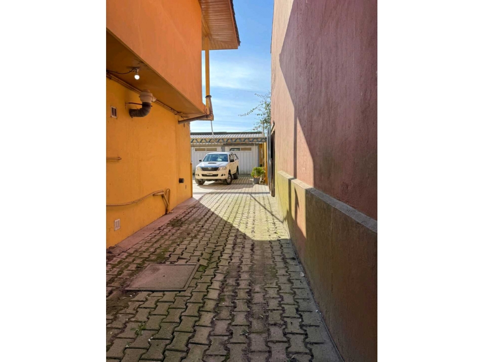 IMPORTANTE CASA EN BATAN ZONA COMERCIAL - 2