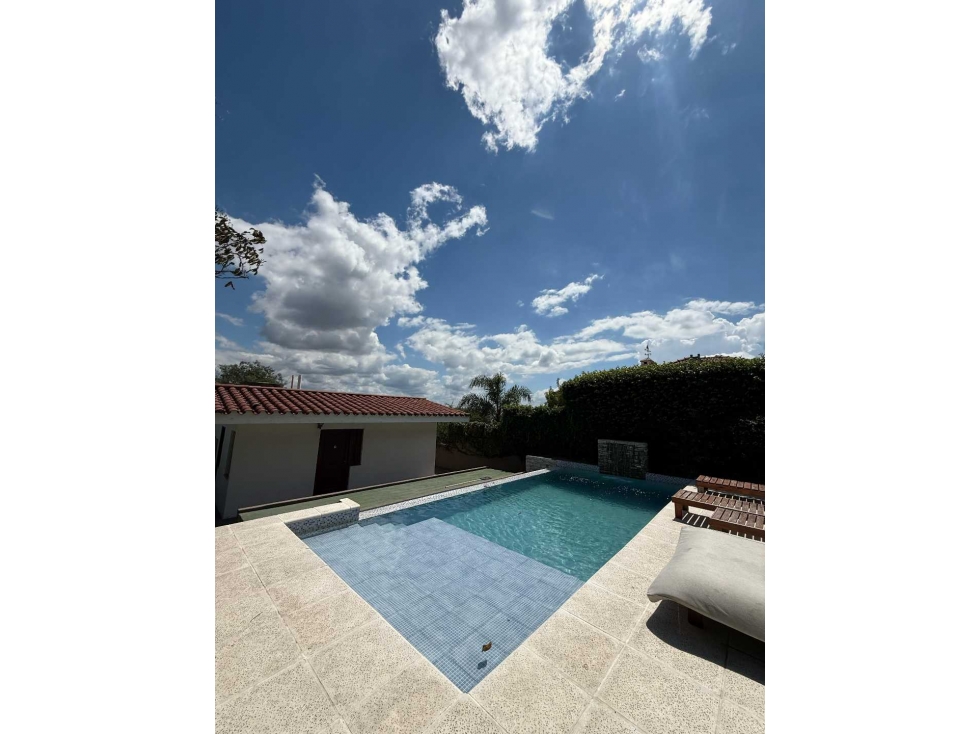 IMPORTANTE CHALET EN VENTA + MONOAMBIENTE
B° José Muñoz Villa Carl - 3