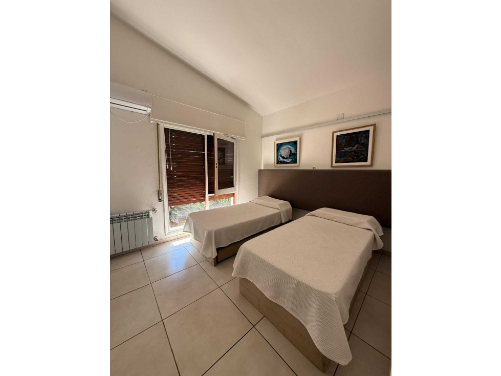 IMPORTANTE CHALET EN VENTA + MONOAMBIENTE
B° José Muñoz Villa Carl - 5