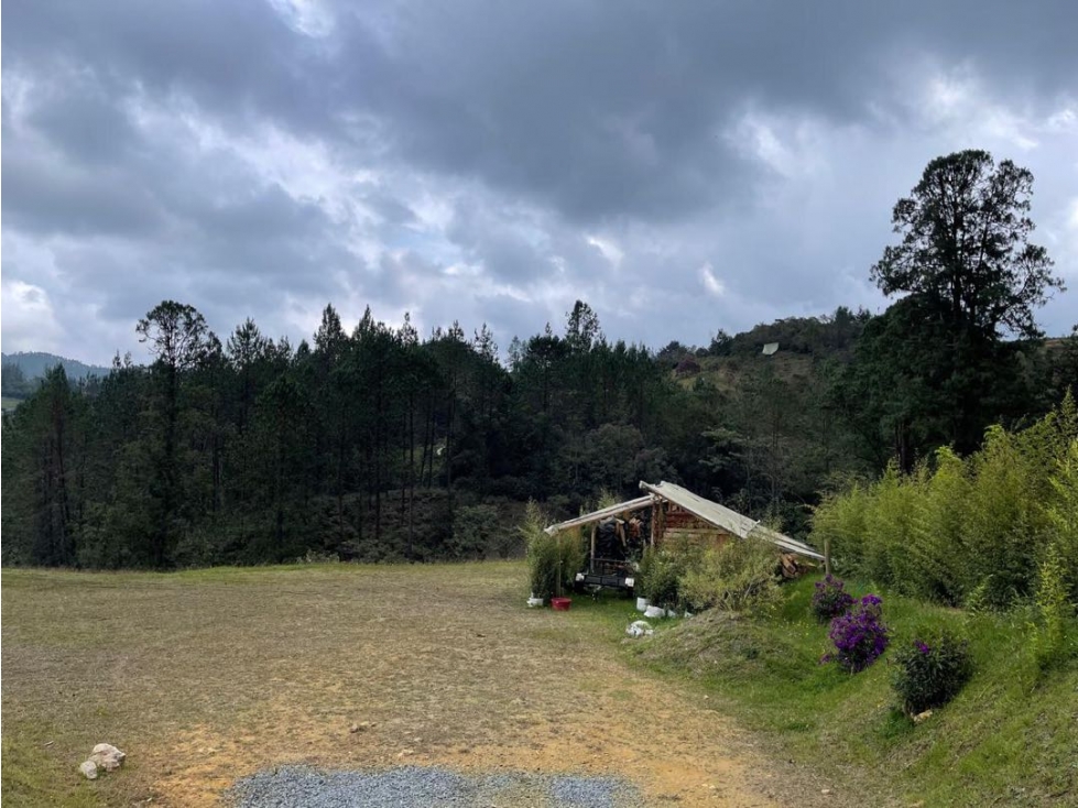 Impresionante lote en el retiro en exclusiva parcelacion — foto 4