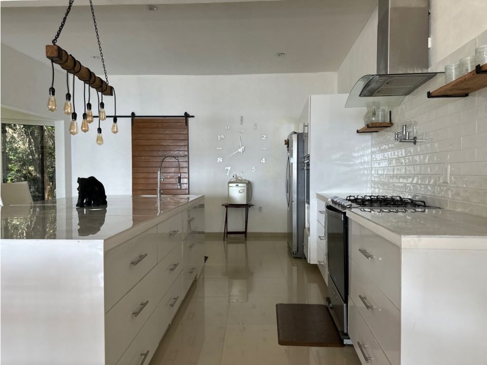 Increíble casa en venta con vista al lago de Tequesquitengo Morelos - 6
