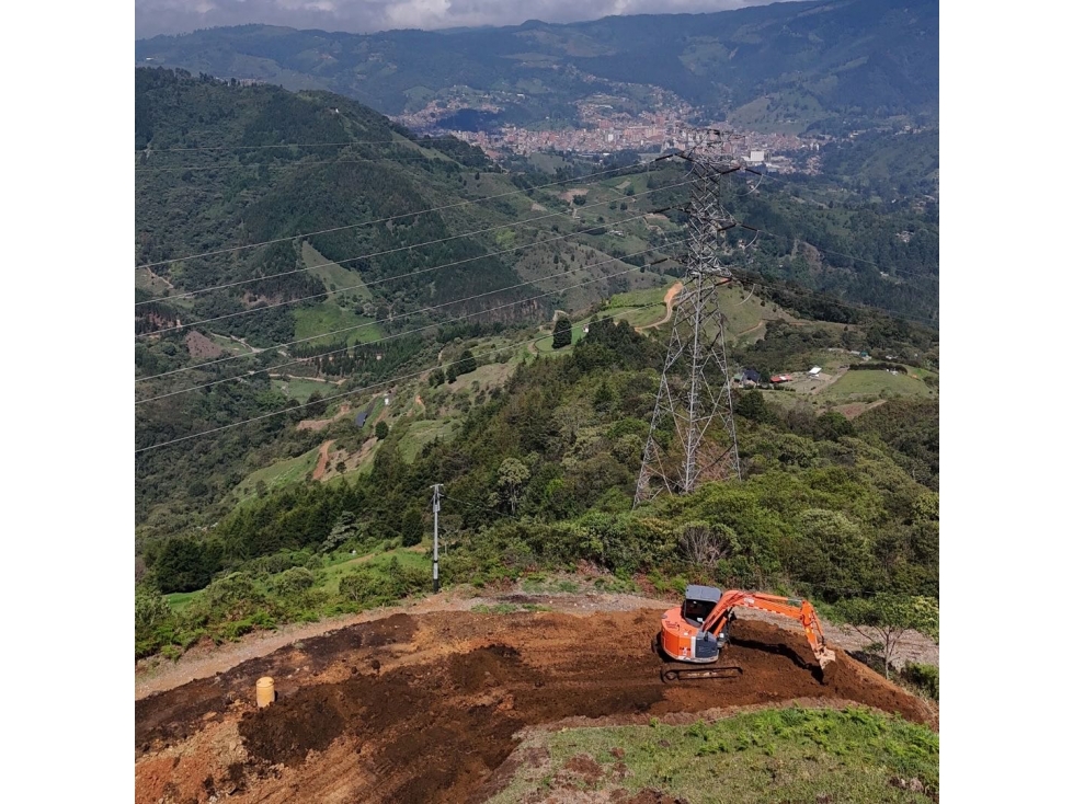 Increíble vista panorámica desde este lote en Caldas, Antioquia - 5
