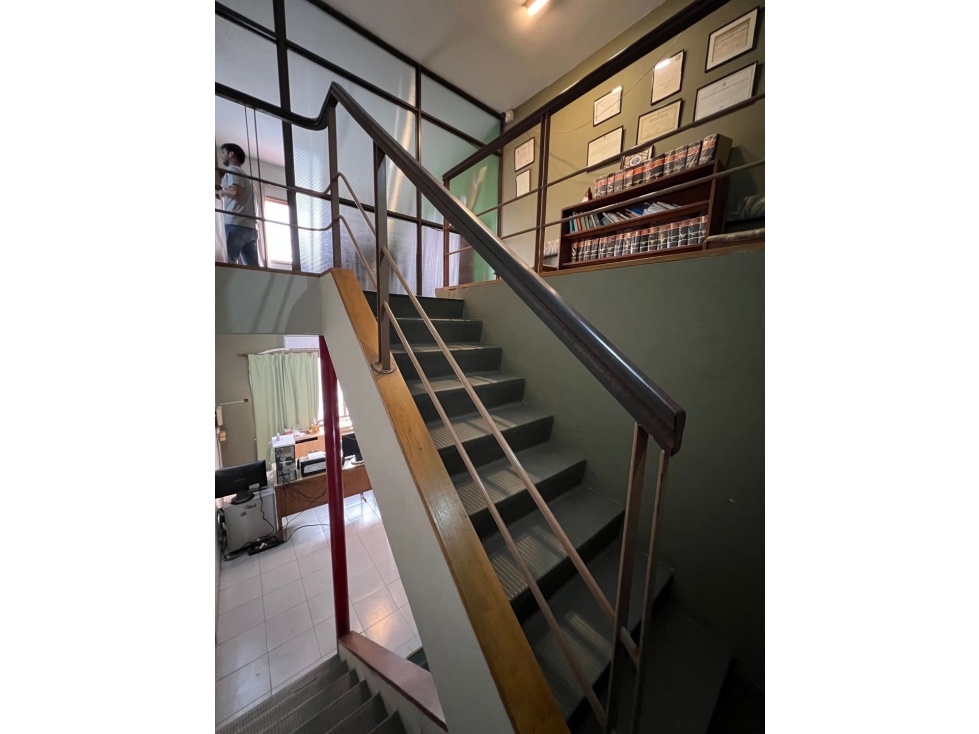 Esquina con oficinas y duplex de 3 dormitorios en microcentro! - 4