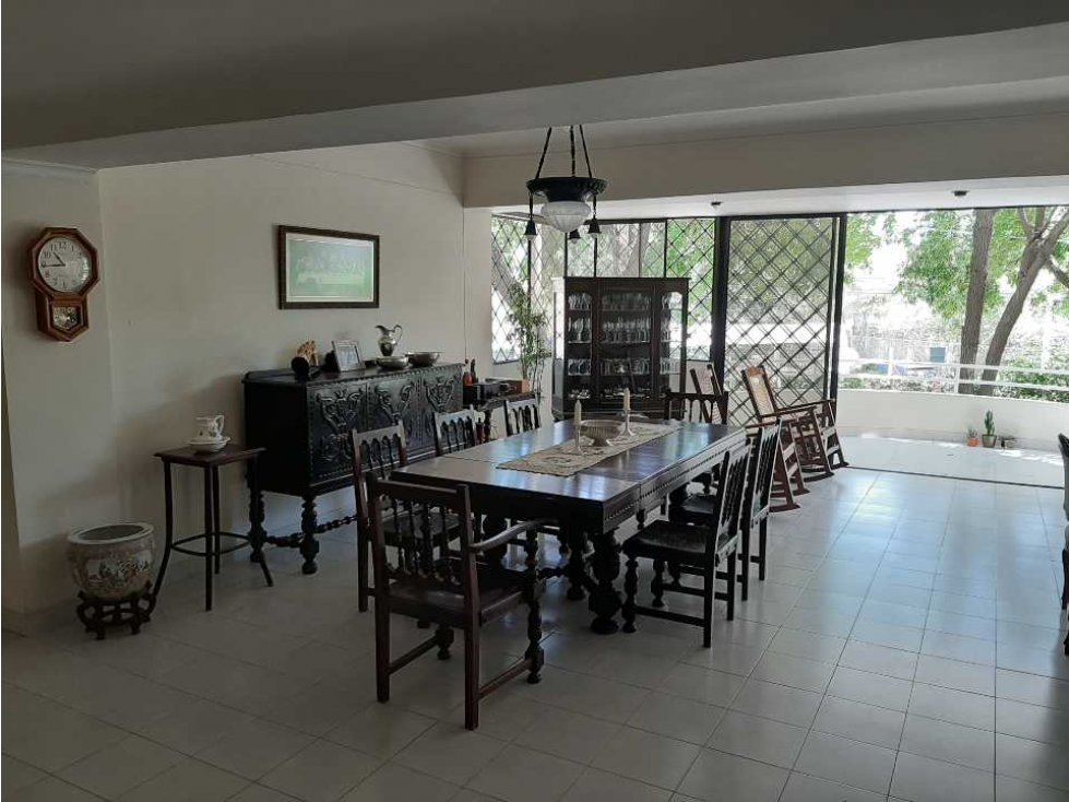 Amplio apartamento de 222 mtrs2 piso 2 barrio riascos — foto 2