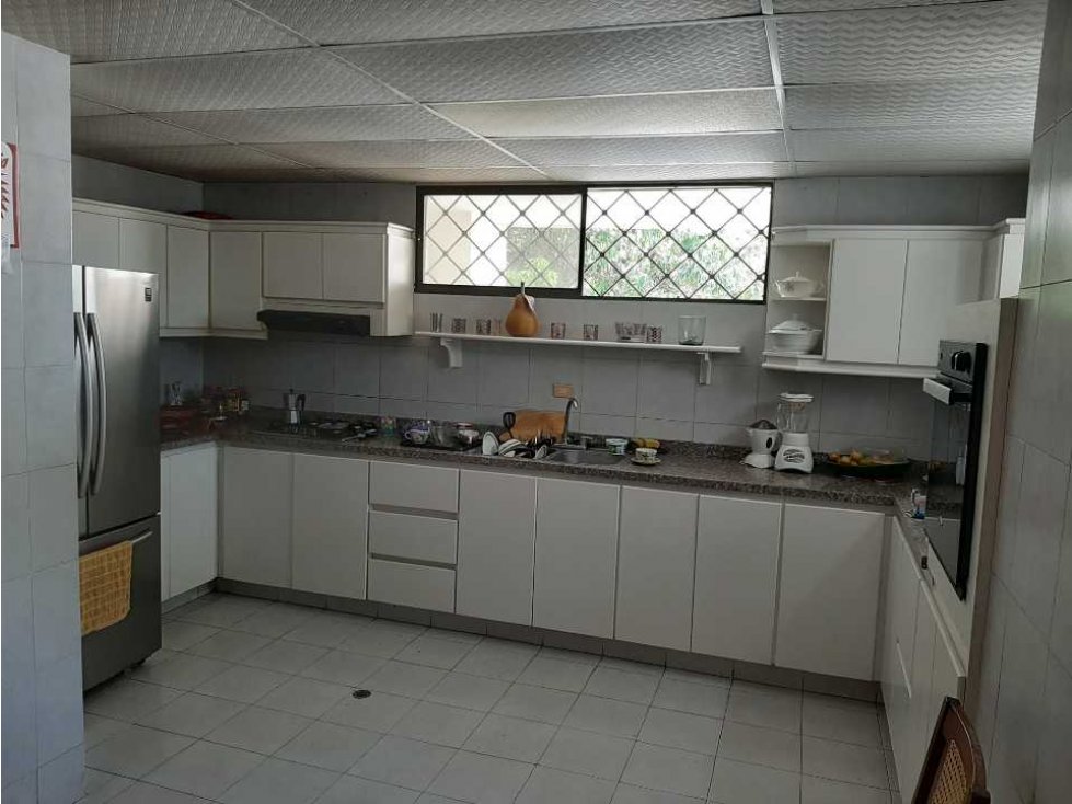 Amplio apartamento de 222 mtrs2 piso 2 barrio riascos — foto 5