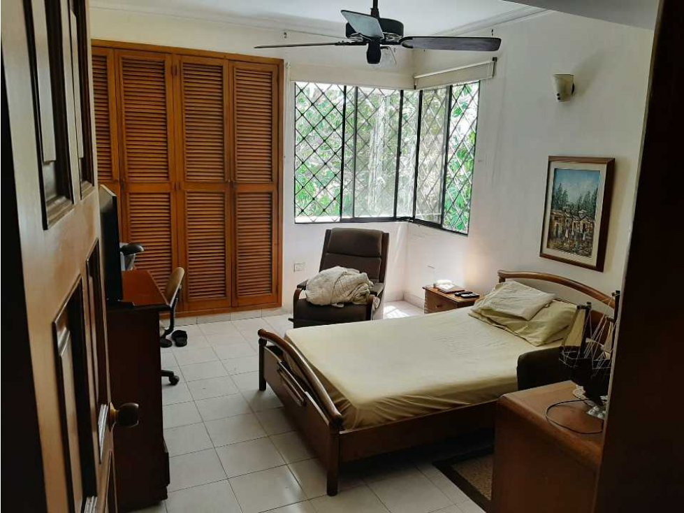 Amplio apartamento de 222 mtrs2 piso 2 barrio riascos — foto 6