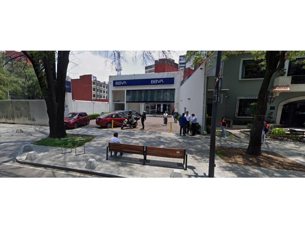 Inmueble con 2606 m2 de construcción en Miguel Hidalgo listo para ocu