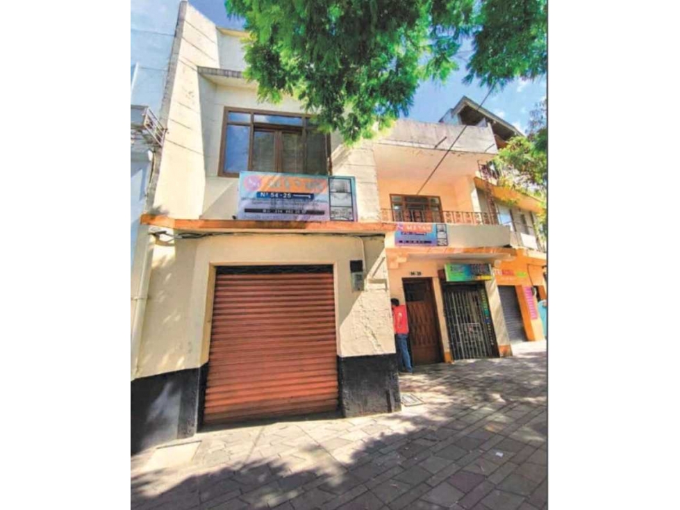 Inmueble lote en Plaza Zea, con locales comerciales independientes