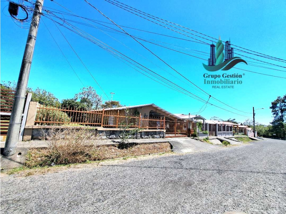 EN VENTA CASA EN ALTO BOQUETE - 2