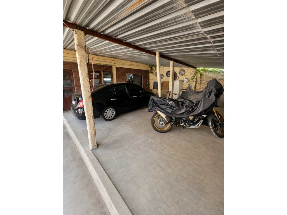 INVERSIÓN CASA +DPTO+GALPON ZONA R4 A 50 MTS DE AVDA - 5