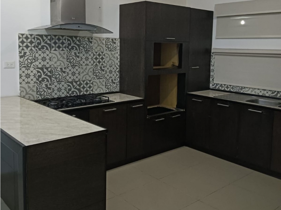 Inversión Estratégica: Casa de 226m² en Canterias, Cd. del Carmen — foto 3