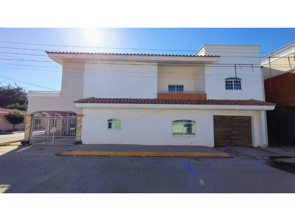 Inversión Estratégica: Casa de 259m² en Alfonso G. Calderón, Navol - 2
