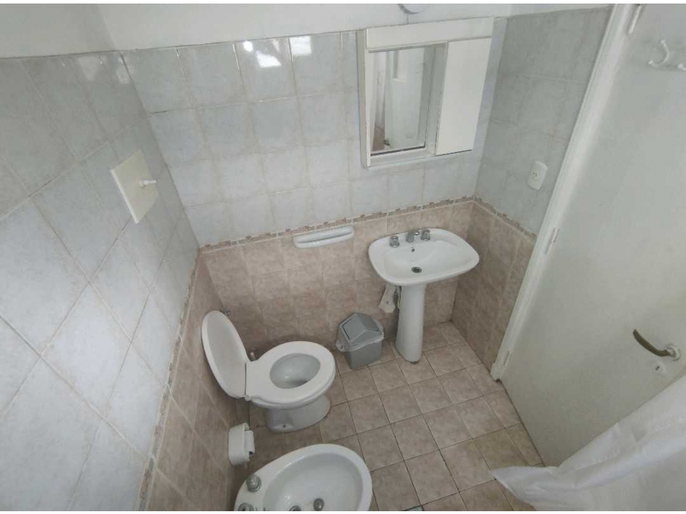 Departamento ambiente y medio en el centro — foto 6
