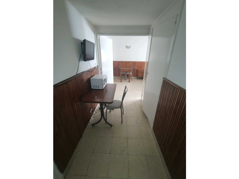 Departamento ambiente y medio en el centro — foto 4