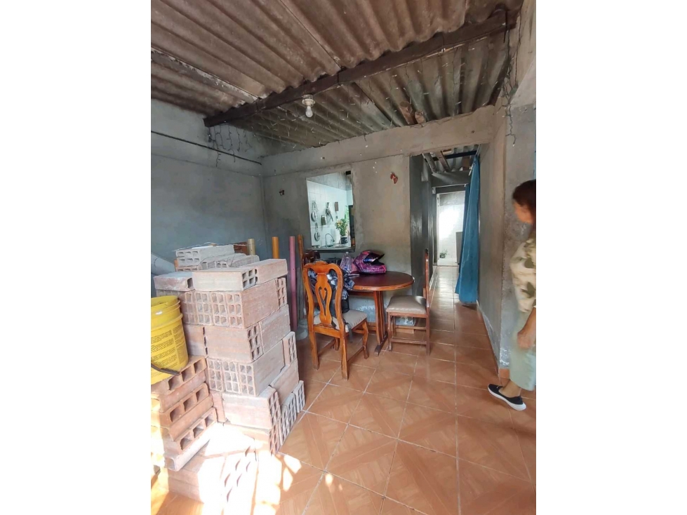 Venta de Casa Esquinera en Cuba - Potencial para 3 Niveles. — foto 5