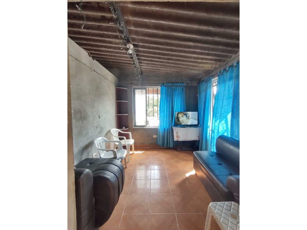 Venta de Casa Esquinera en Cuba - Potencial para 3 Niveles. — foto 6
