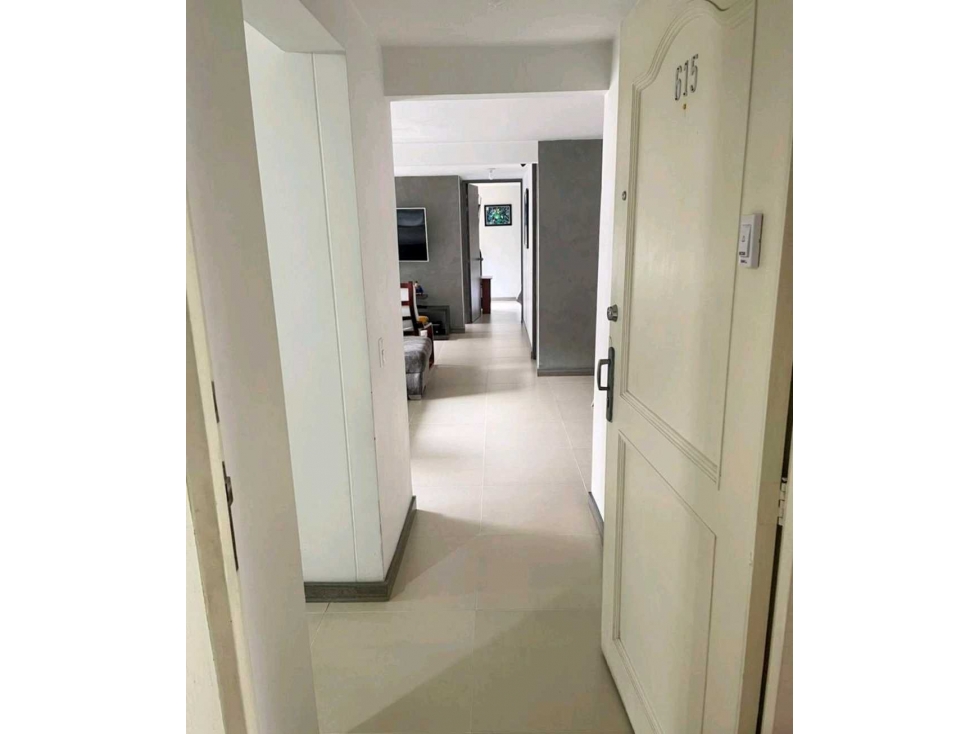 (J) Apartamento en venta en Almería Ciudadela Laureles — foto 5