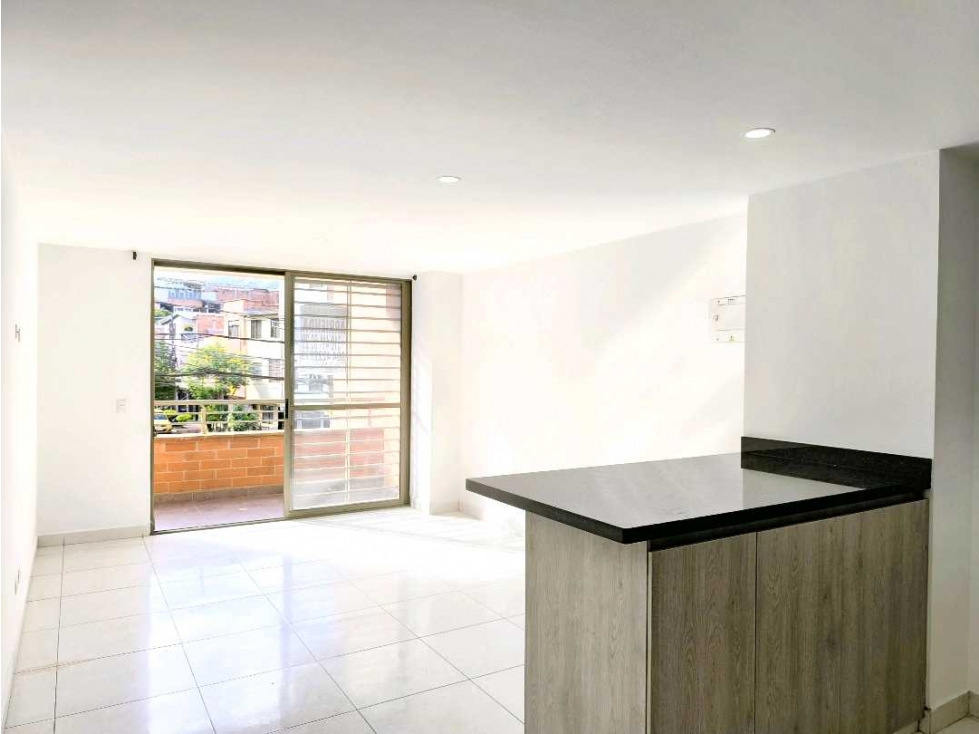 (J) Apartamento en venta en Barrio Cristobal 82 mt2