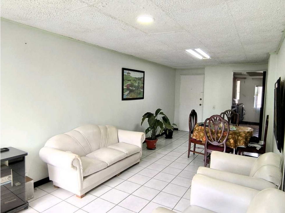 (J) Apartamento en venta en La Villa de Aburrá 5to piso sin ascensor