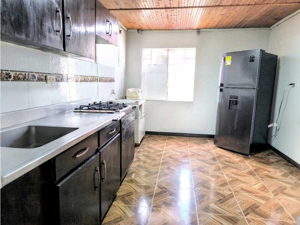 (J) Apartamento en venta en La Villa de Aburrá 5to piso sin ascensor — foto 3
