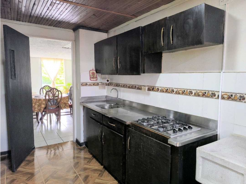 (J) Apartamento en venta en La Villa de Aburrá 5to piso sin ascensor — foto 4