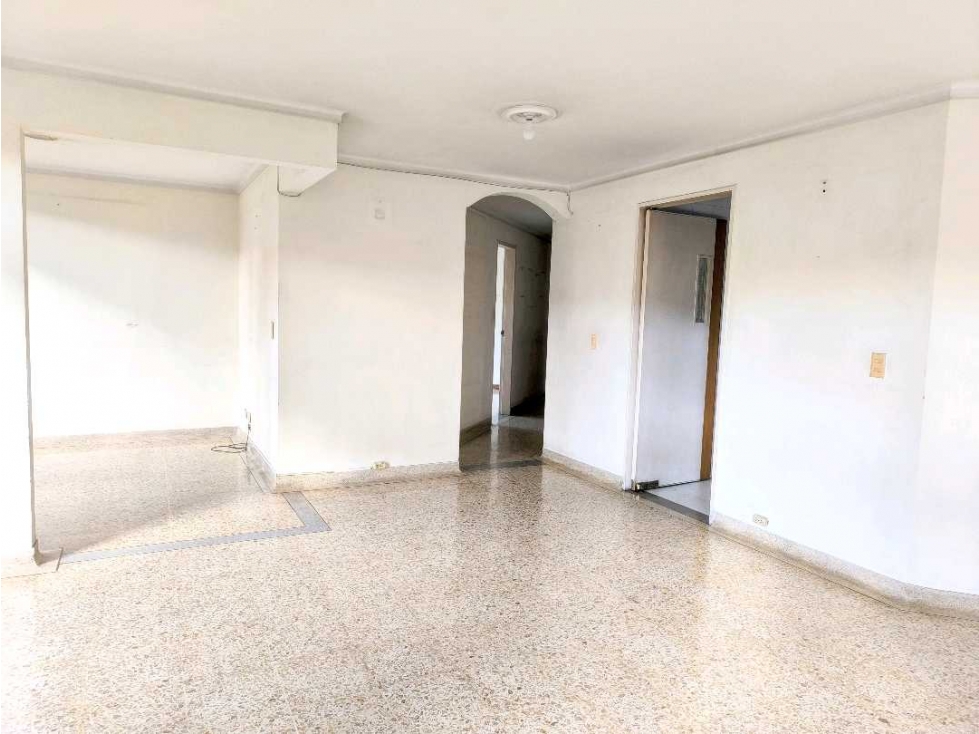 (J) Apartamento en venta en Laureles cerca a la Miguería 135 mt2 — foto 2