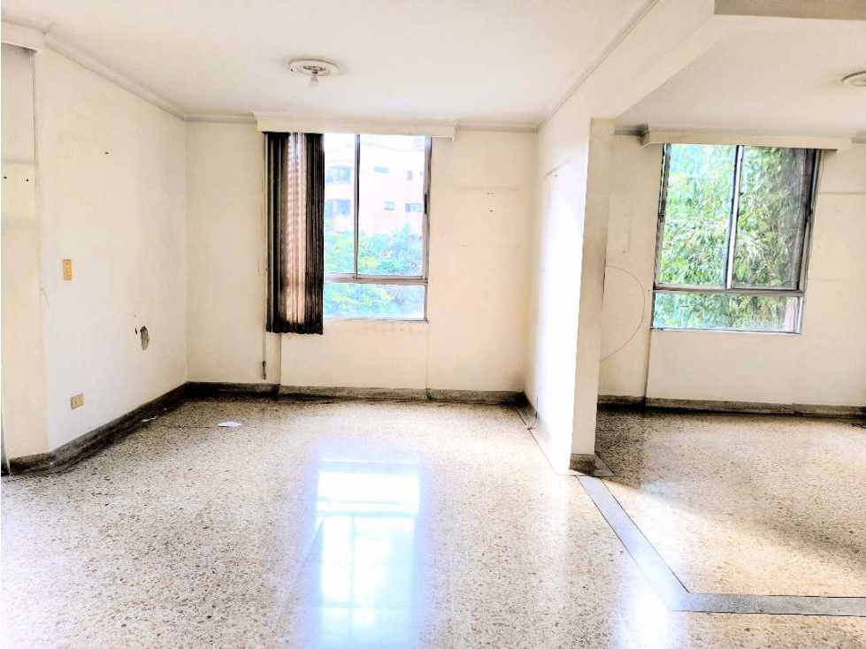 (J) Apartamento en venta en Laureles cerca a la Miguería 135 mt2 — foto 5