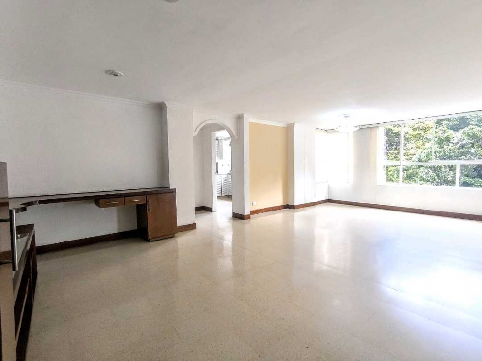 (J) Apartamento en venta en Laureles cerca al segundo parque 139.98mt2 — foto 2