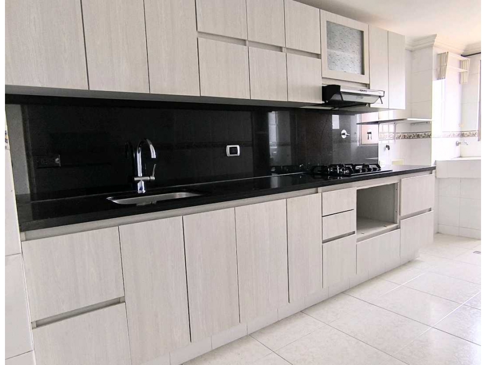 (J) Apartamento en venta en Laureles unidad cerrada 107 mt2 — foto 2