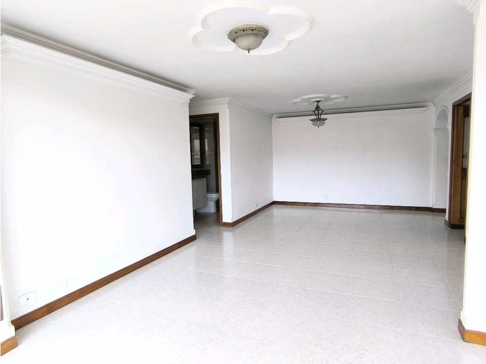 (J) Apartamento en venta en Laureles unidad cerrada 107 mt2 — foto 5