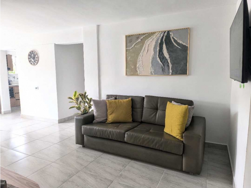 (J) Apartamento en venta en Los Alpes cerca a Los Molinos 1er piso — foto 2