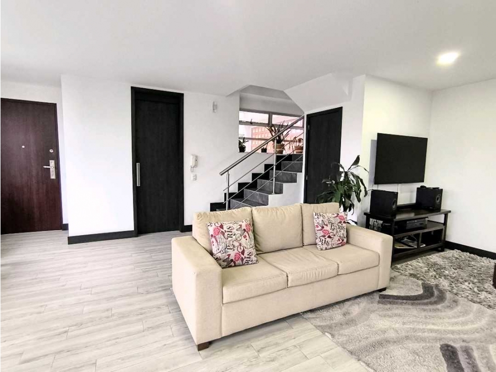 (J) Apartamento en venta en Malibú Quinto piso sin ascensor — foto 6