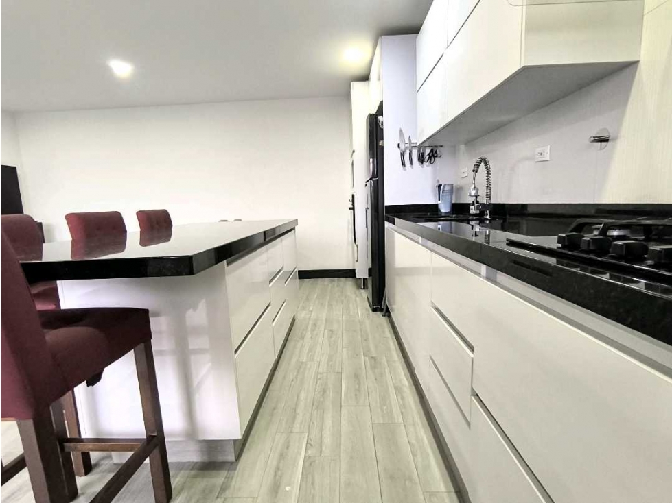 (J) Apartamento en venta en Malibú Quinto piso sin ascensor — foto 5